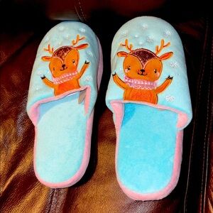 🆕 Chatties Reindeer House Shoes For Kids Size 2-3